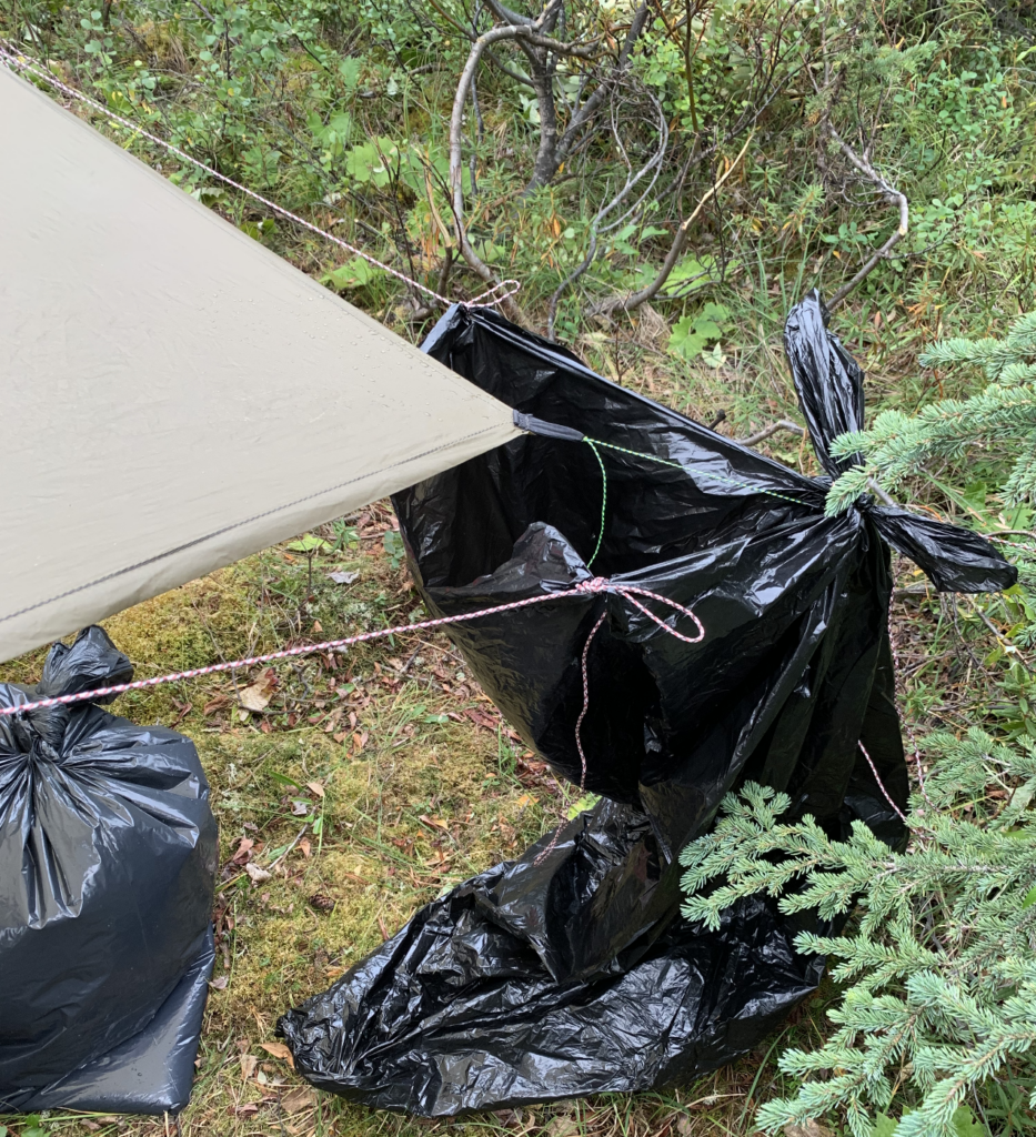 您可以使用该系统在Backcountry中捕获帐篷雨水。