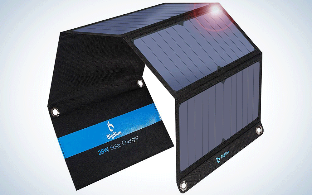 一个五面板太阳能充电器